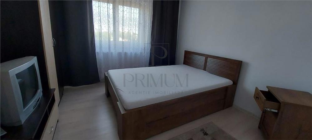 Apartament 3 camere - Complex Studentesc - 70mp