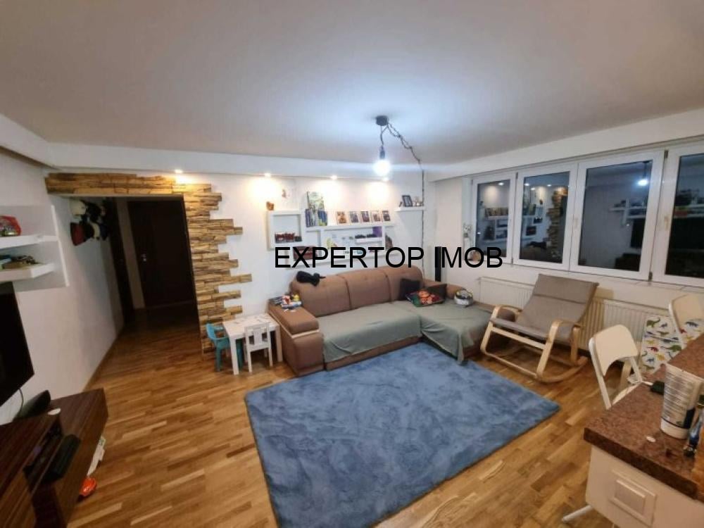 Vanzare apartament 3 camere, Drumul Taberei, B-dul 1 Mai