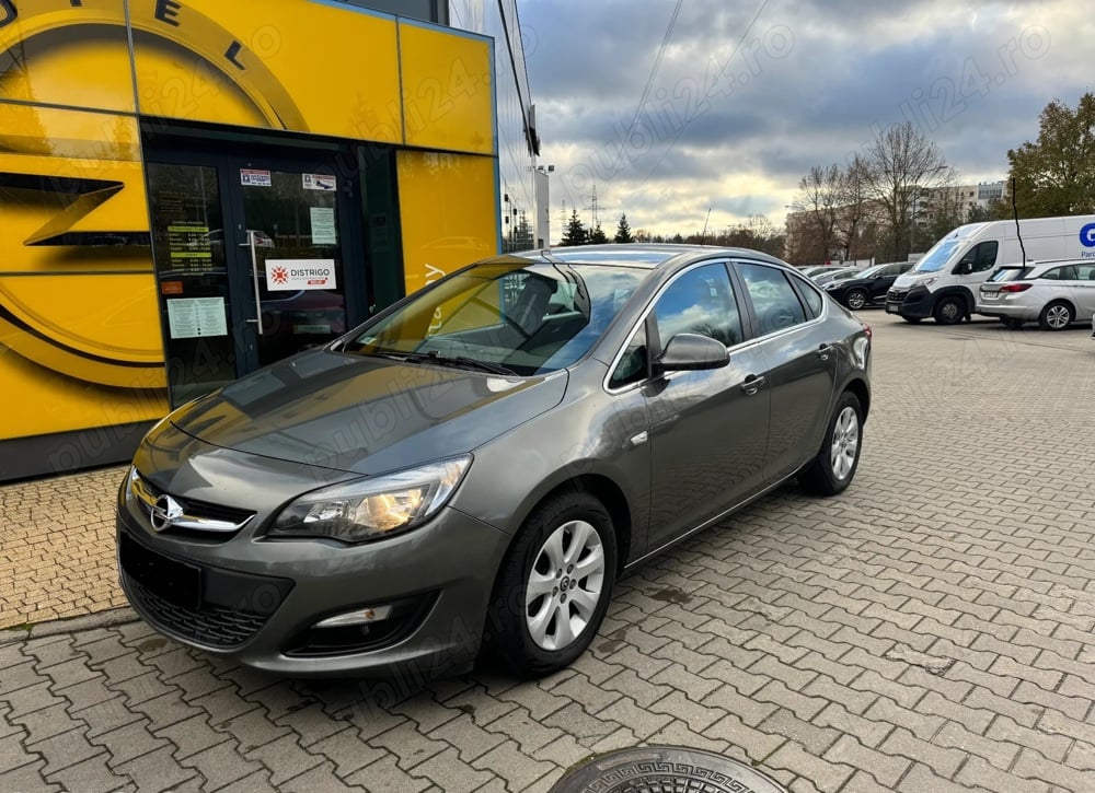 -Vand Opel Astra J - 45.000 KM-stare ca si noua-