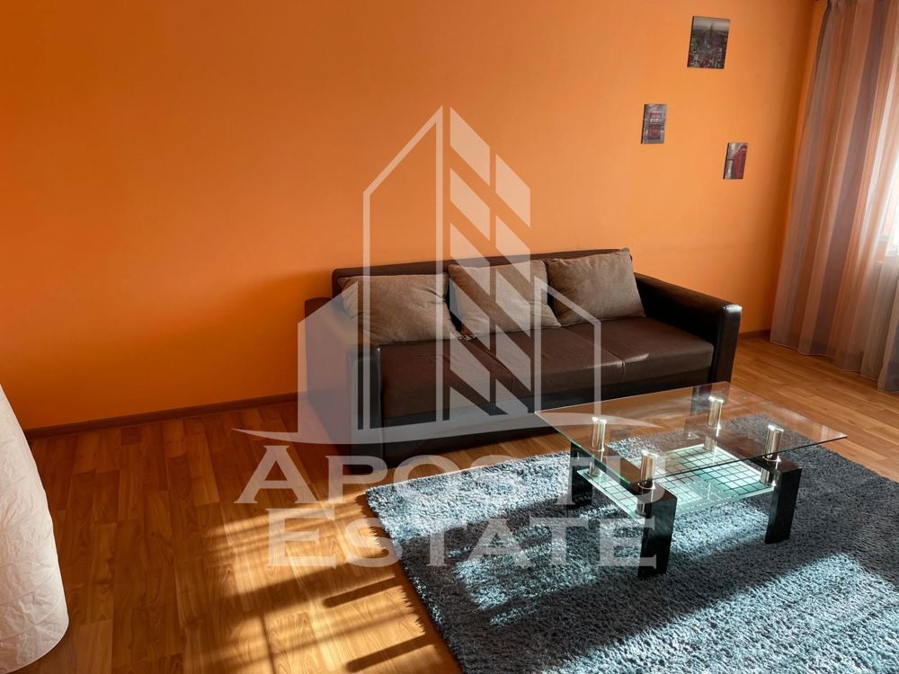 Apartament cu 2 camere, centrala proprie, etajul 2, zona Bucovina