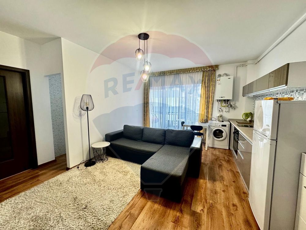 Închiriez apartament 2 camere, zona Vivo