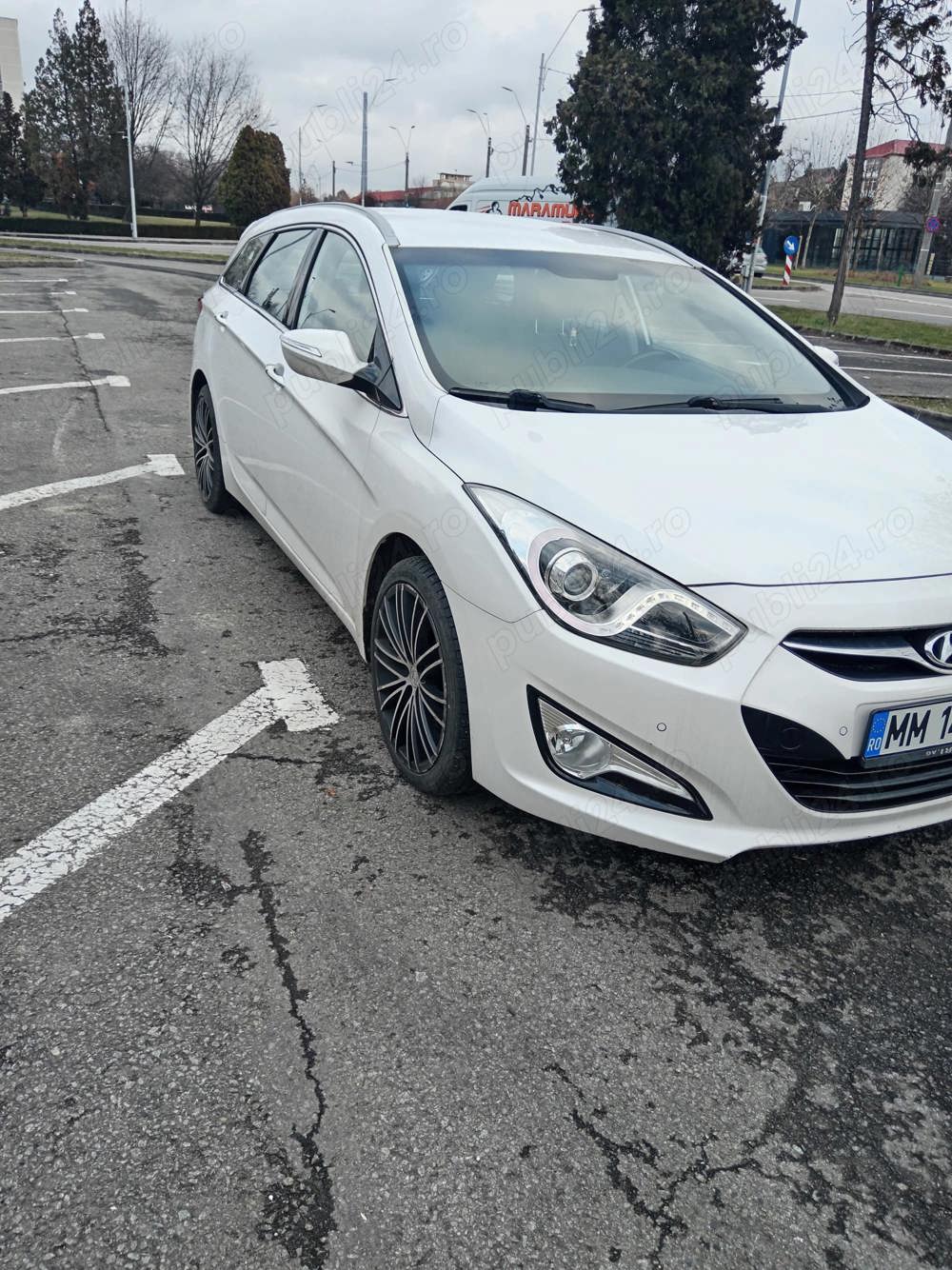 Vând Hyundai i40