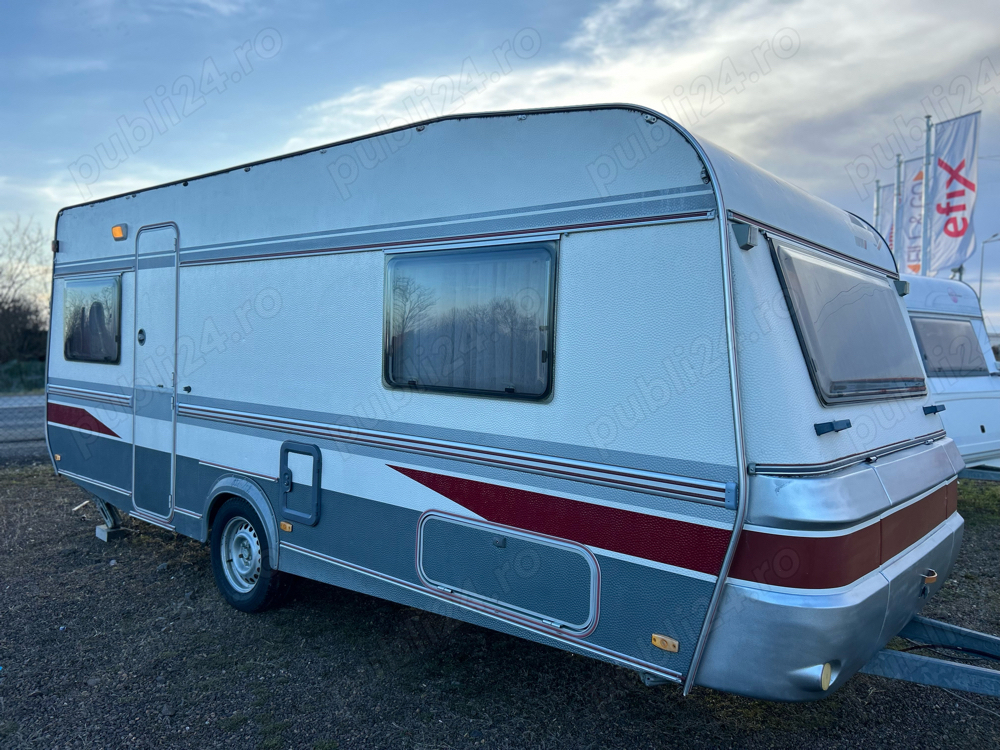 Rulotă Premium Fendt 535 perfectă pentru vacanțele tale