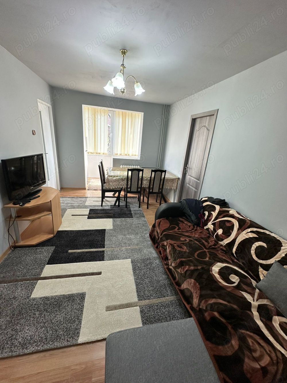 Închiriez apartament in zona Circumvalațiunii, Timișoara 