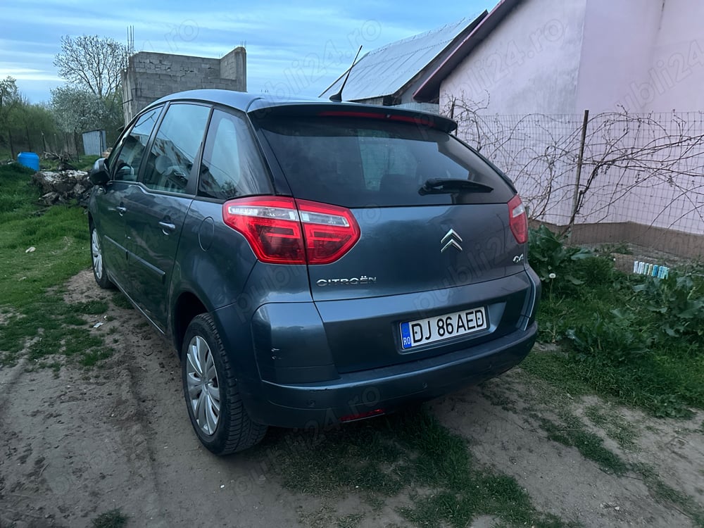 Vând citroen c4 picasso