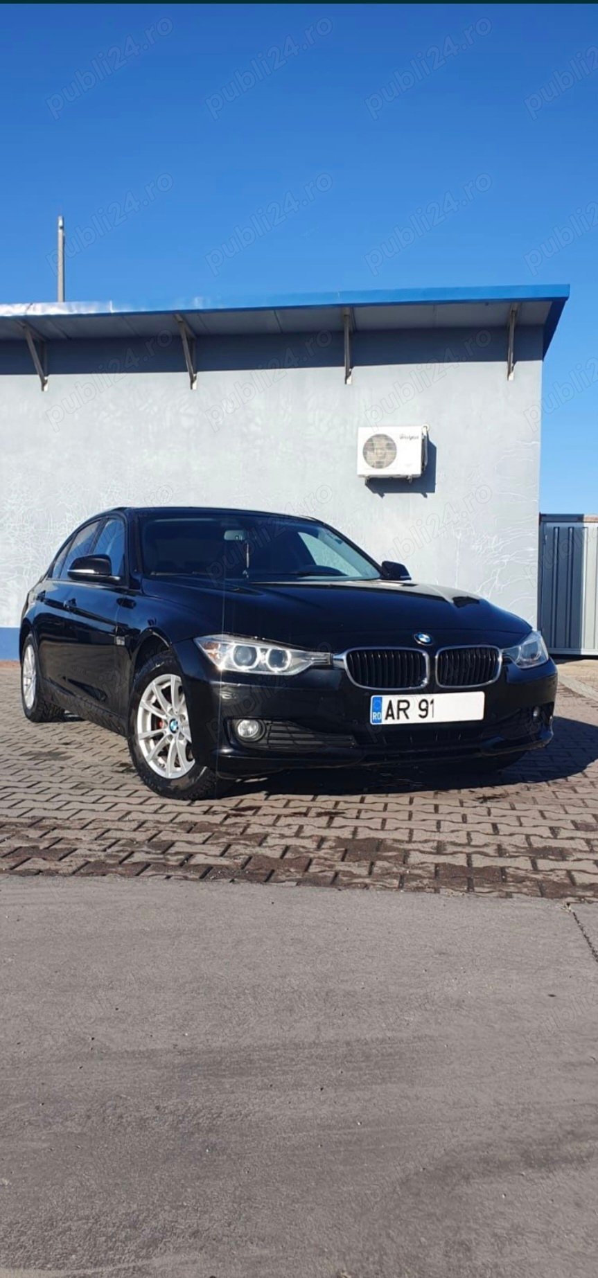 Vând BMW 318 d xdrive