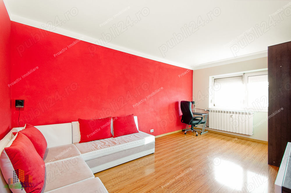 Apartament cu 2 camere, decomandat, cartier micro 17.