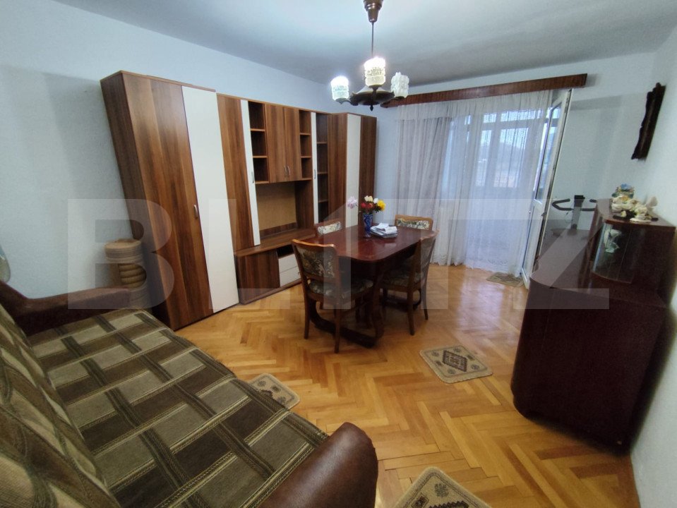 Apartament 3 camere, 65mp, zona Cugir 