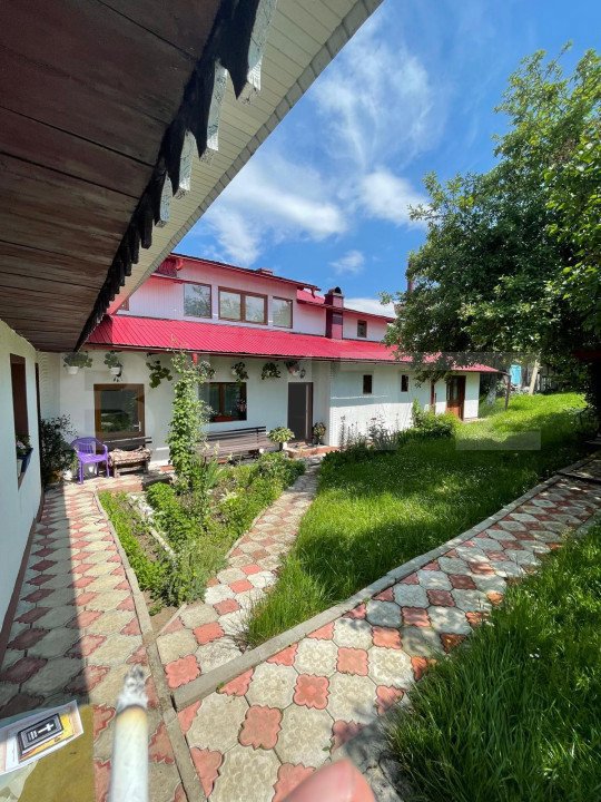 Oportunitate! Casa individuala, 6 camere, 100 mp, 2 ha teren, Vatra Dornei