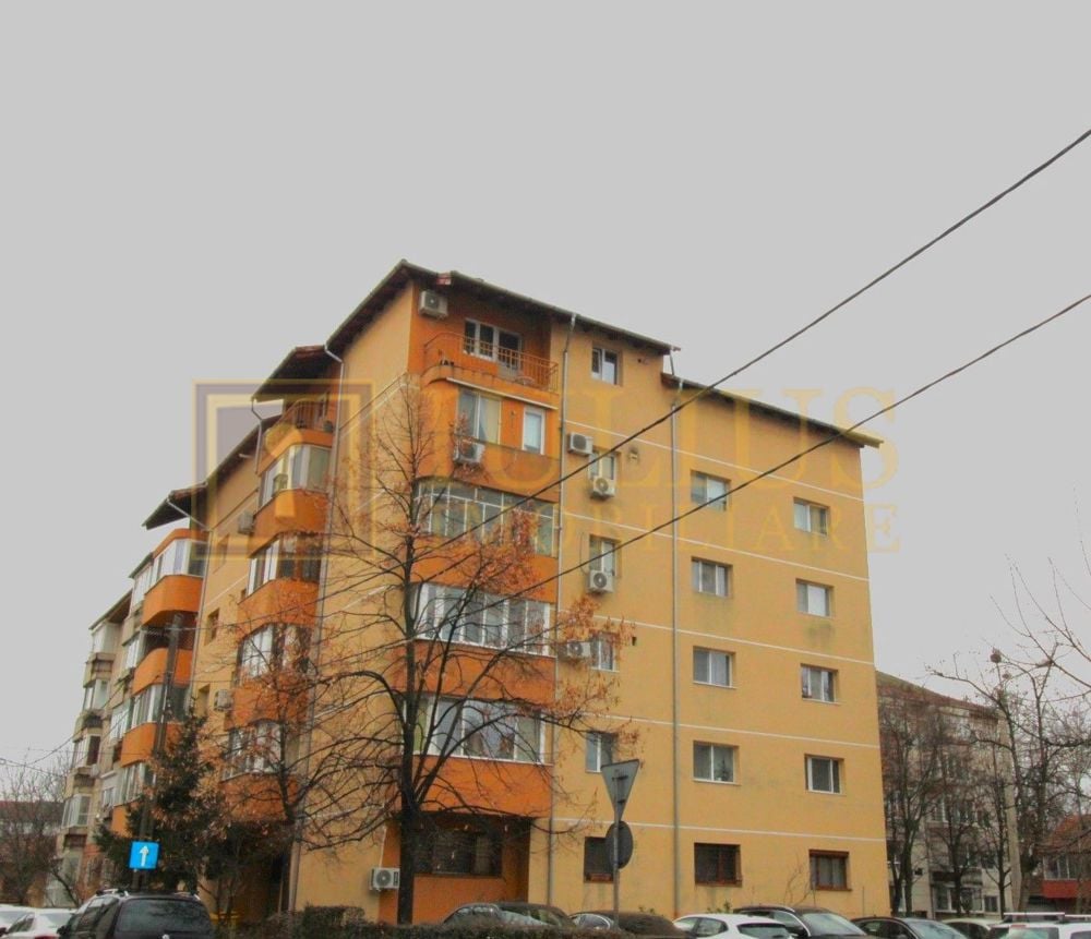 2 camere, centrala proprie, zona Bucovina, loc de parcare langa bloc