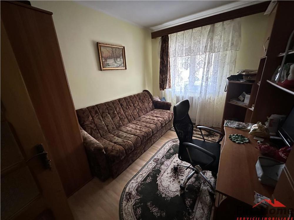 Apartament 3 camere, mobilat + utilat, central, parter, 2 BOXE