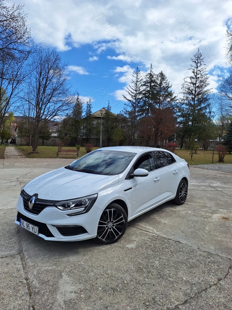 Renault megane sedan IV. 2020. motor 1,3 benzină 140 CP. 67.000 KM