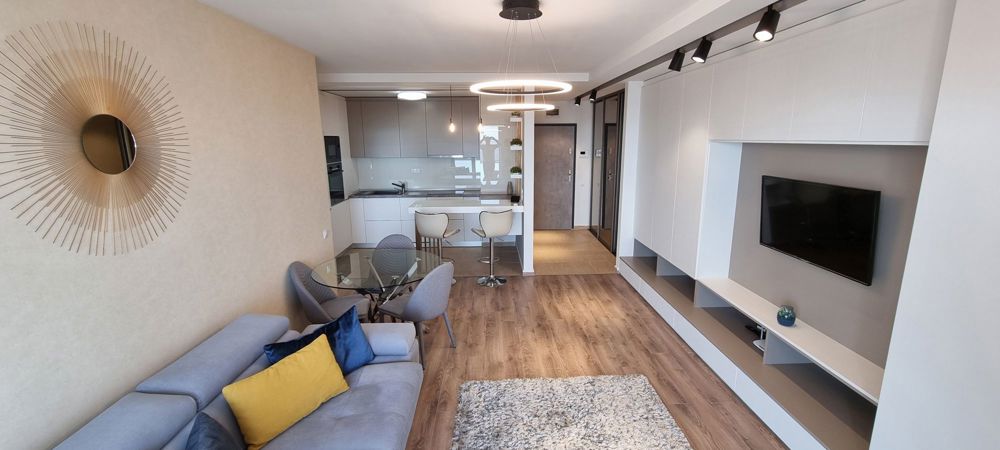 Apartament ultrafinisat, parcare zona Grand Hotel Italia