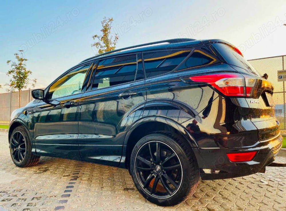 Vând Ford Kuga ST Line 4x4 impecabil proprietar inmatriculat RO