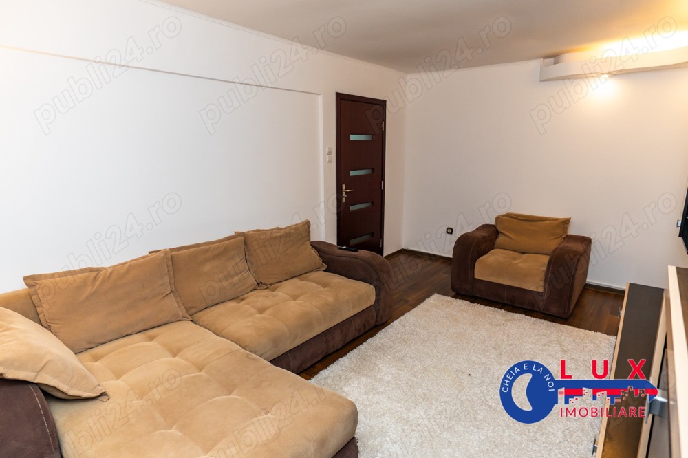 ID 590 Apartament 3 camere DE INCHIRIAT