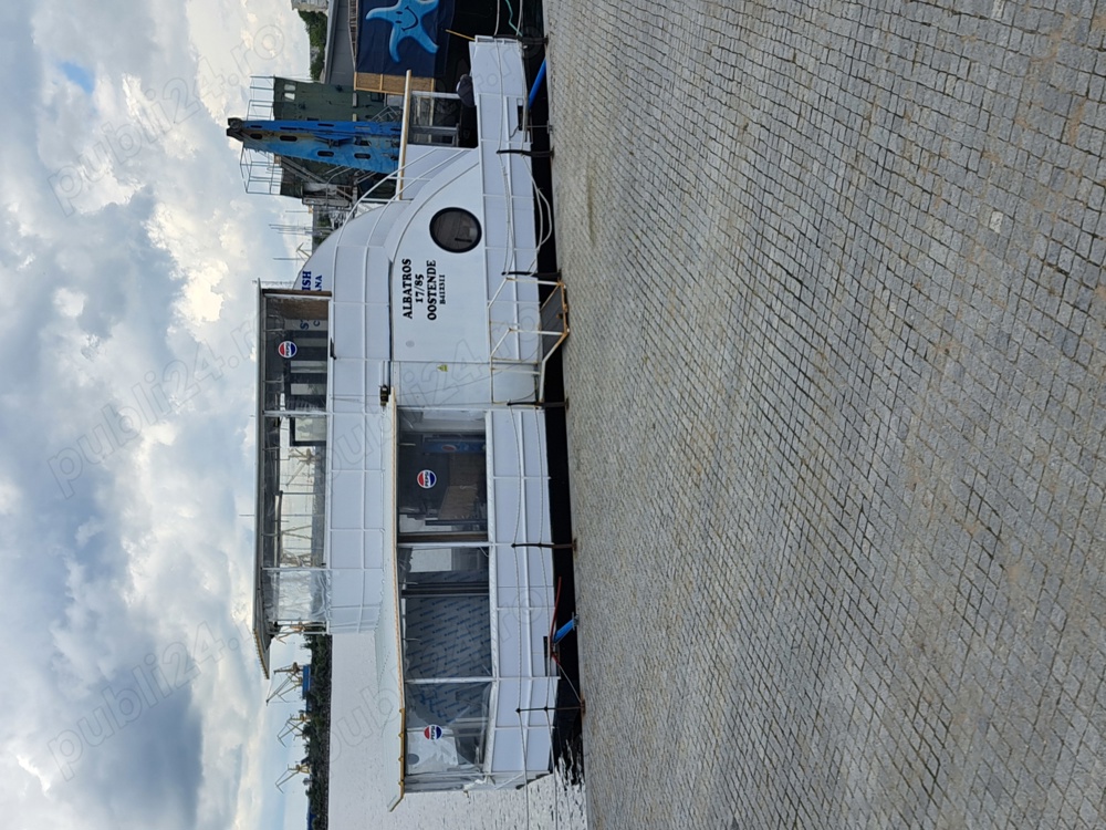 Se vinde ponton Casa de vacanta sau Restaurant