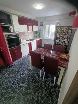 Apartament 2 camere confort 1 etaj 2 zona Sagului