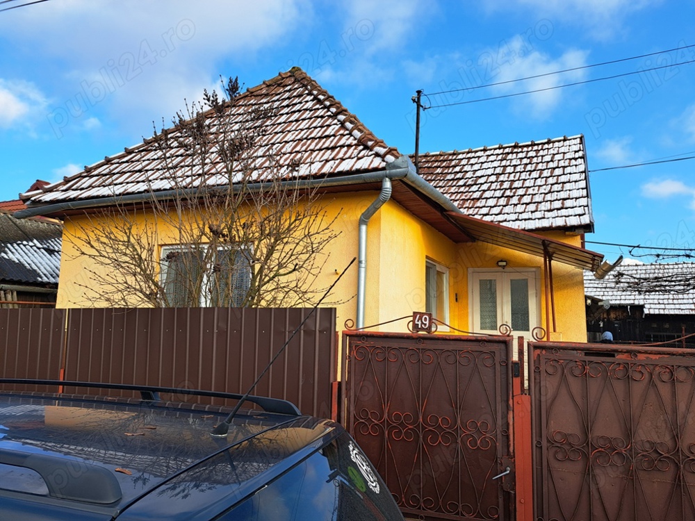 Vand casa cu teren 1850 mp, Reghin, jud. Mures