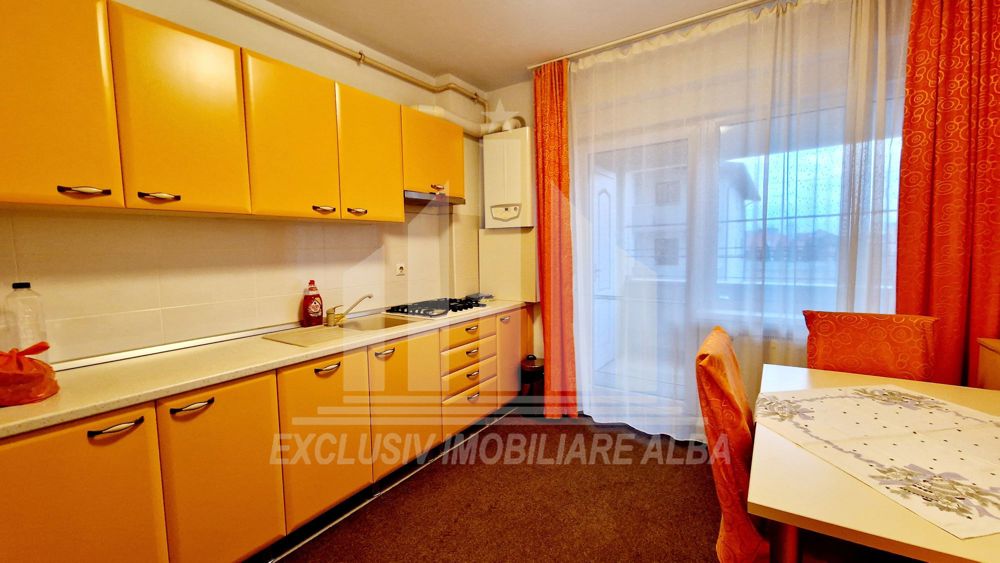 Inchiriez apartament 80 mp etajul 1 zona Stadion