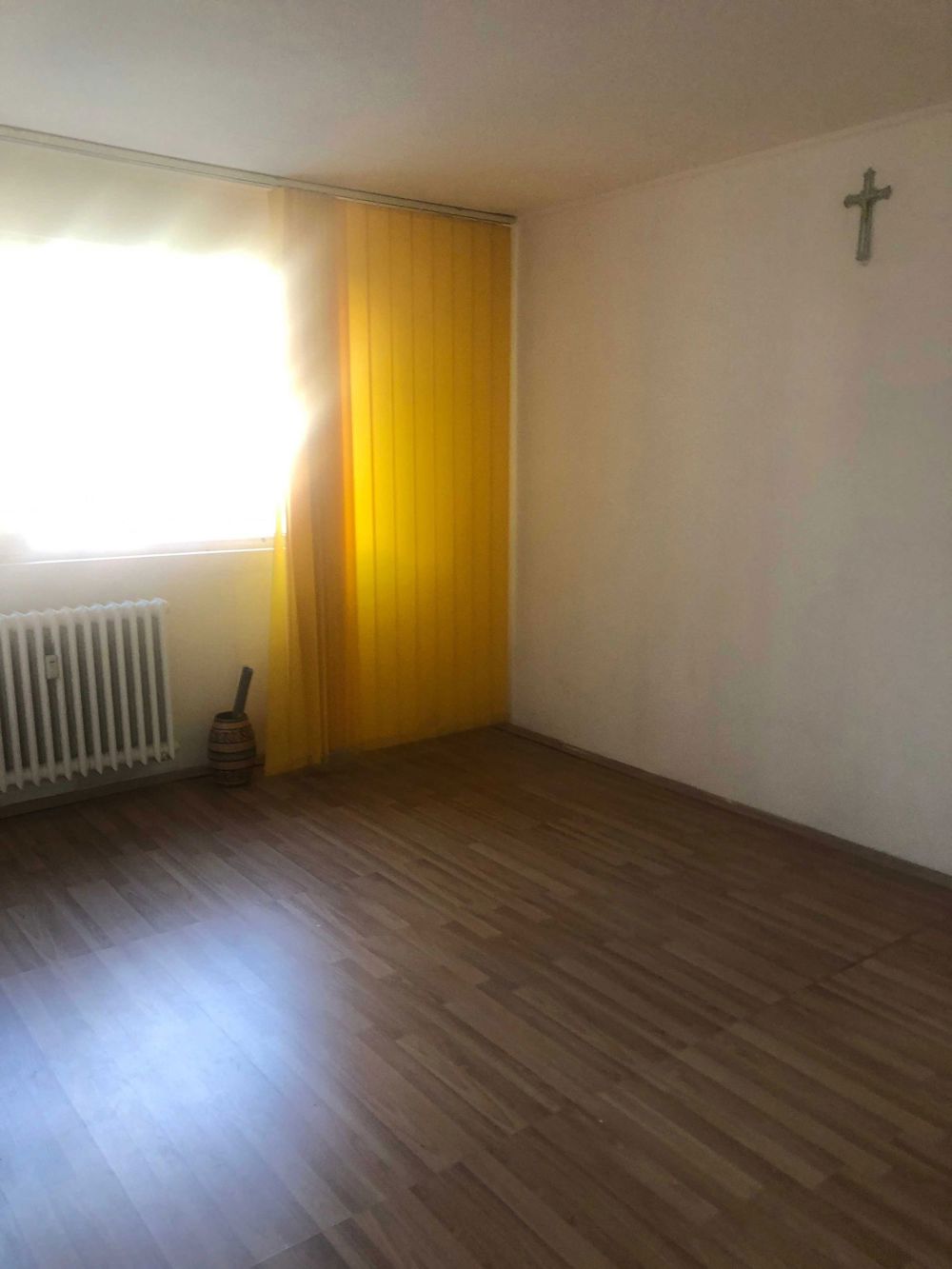 Apartament 2 camere zona Jean steriadi - Ciucea