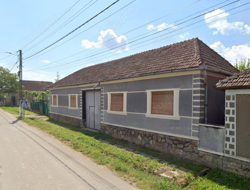 Vand casa in Cărăsau , comuna Cociuba Mare