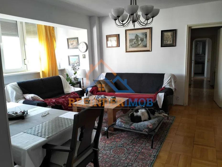 Apartament de 4 camere Bd Tineretului cu vedere la parc