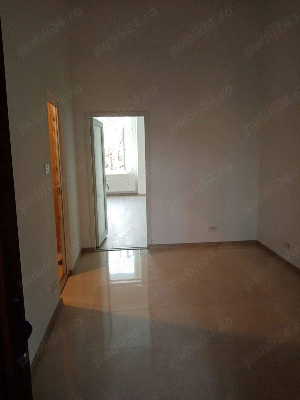 inchiriez apartament 2 camere pentru birouri, B-dul Revolutie zona Podgoria