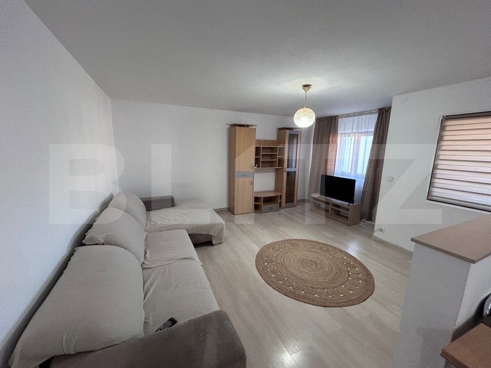 Apartament cu 4 camere, 93 mp, zona Sucpi