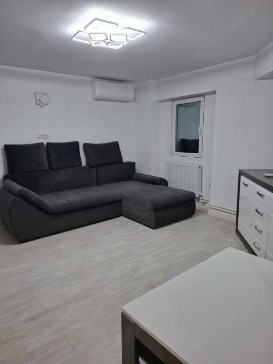 Închiriez apartament 2 camere Casa de Cultura, 500 EURO