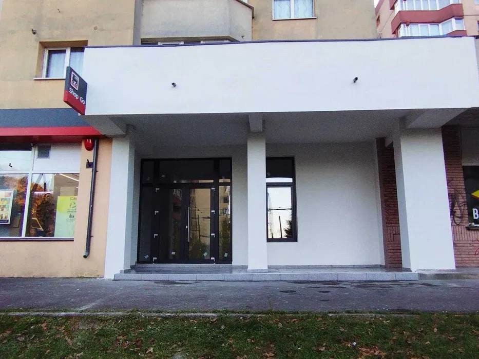 Spatiu comercial 75 mp Racadau, Valea Cetatii, toate utilitatile