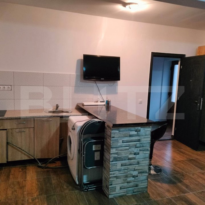 Apartament cu 2 garsoniere, 90 mp, ideal pentru investitie, zona Semicentral