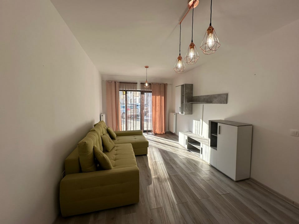 Apartament modern la parter in Tractorul