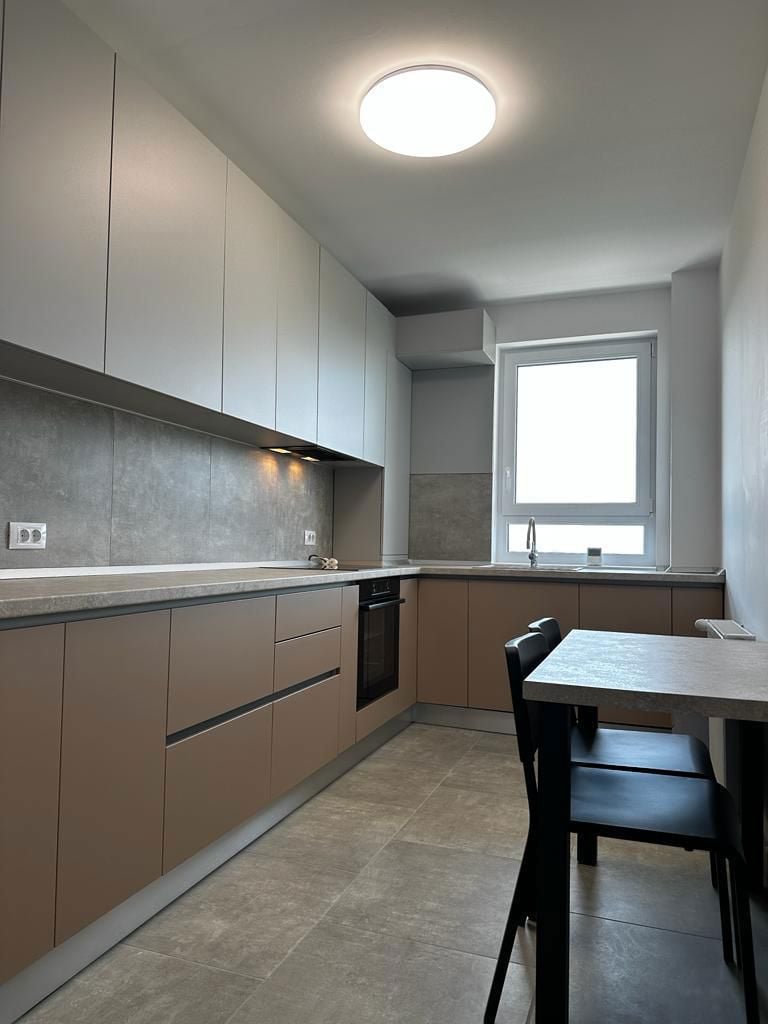 Apartament Prima închiriere!!!