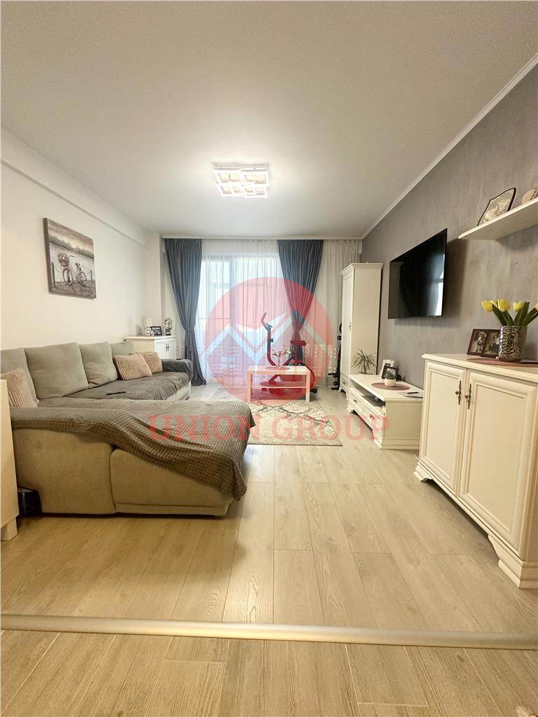 Apartament 2 camere cu Loc de Parcare inclus, Bloc Nou , Mobilat si Utilat de Lux, localitatea Cumpa