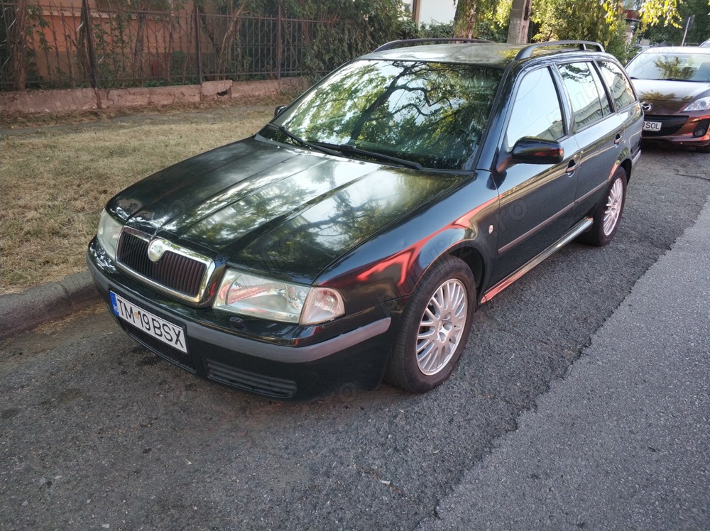 Vand Skoda Octavia 2002, 1.6 benzina BFQ, 246000 km 1000 euro