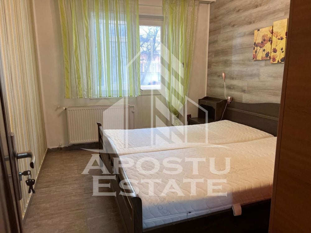 Apartament cu 3 camere, centrala proprie, zona Balcescu