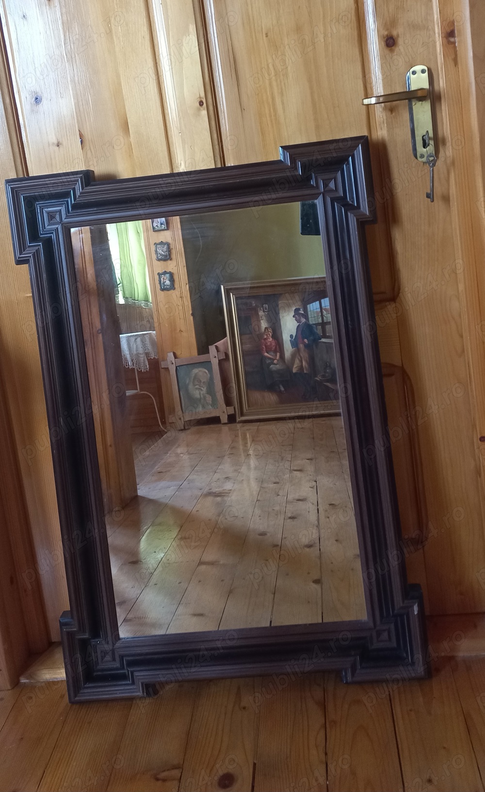 Oglindă de perete veche, cu ramă lemn 92 60 cm