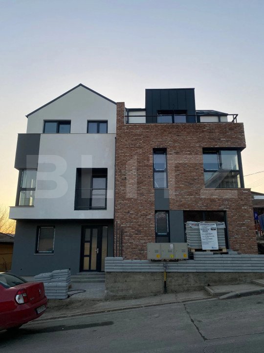 Duplex modern, 4 camere, 136 mp, cu priveliste superba, zona Dambul Rotund