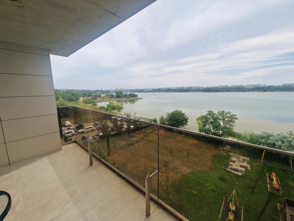 Delfinariu - Apartament de 3 camere cu vedere panoramică spre lac