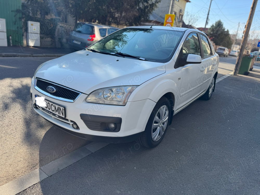 FORD FOCUS 1.6 benzina km 221900