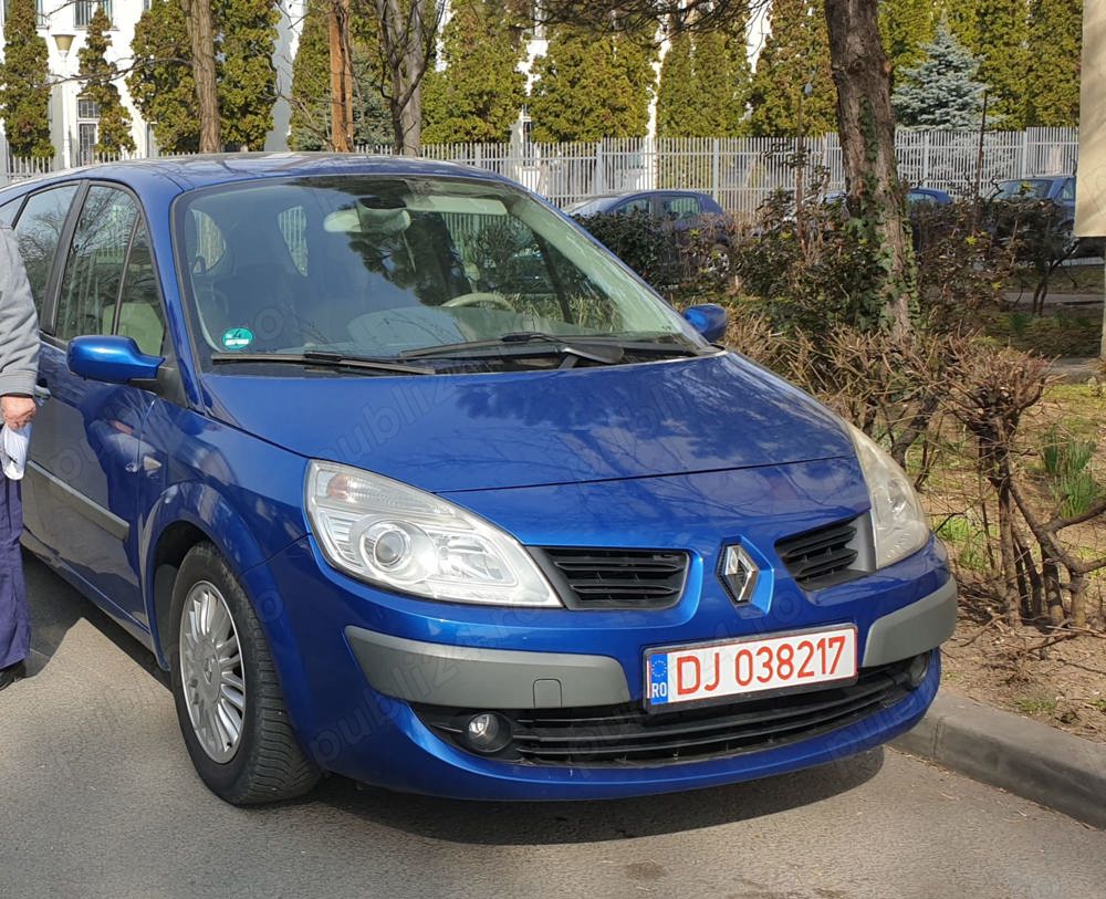 Vând Renault Scenic