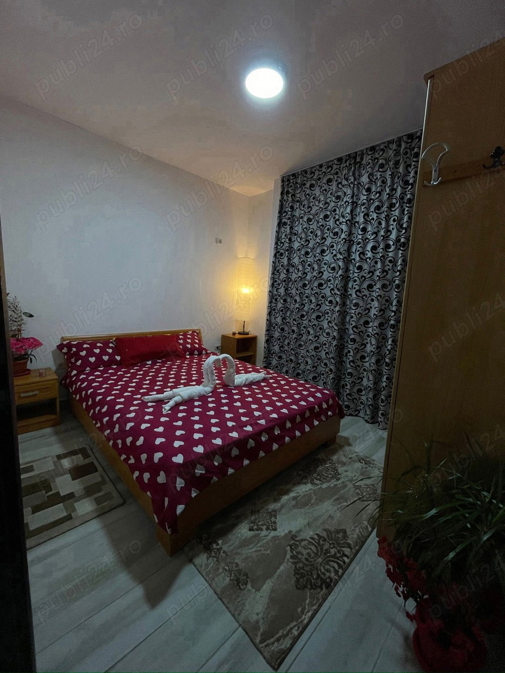 Inchiriez apartament 