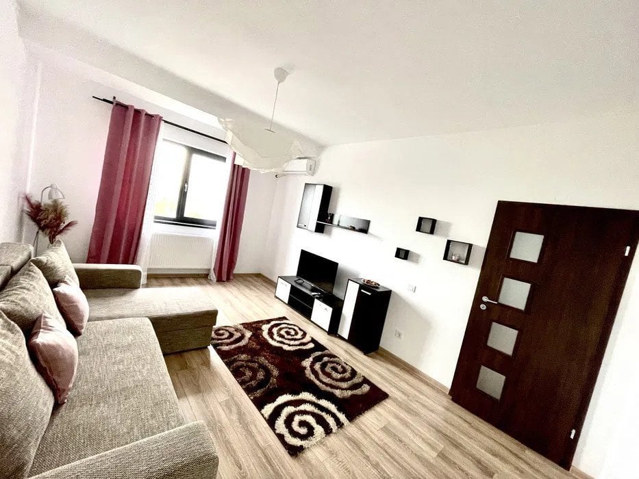 Apartament de 2 camere, decomandat, 50 mp, centrala, zona Drumul Taberei