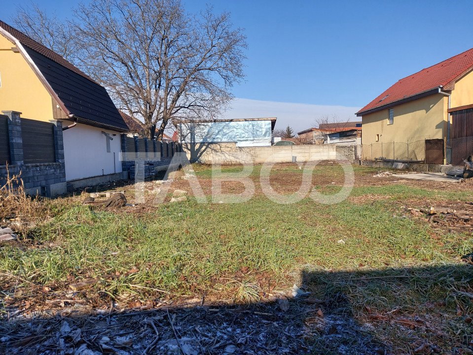 Teren intravilan de vanzare Sibiu zona Lupeni 714 mp front 17 mp