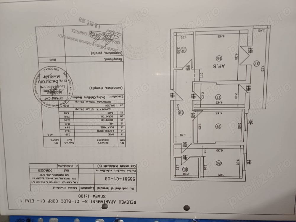 De vanzare apartament 3 camere+loc de parcare ,direct propietar