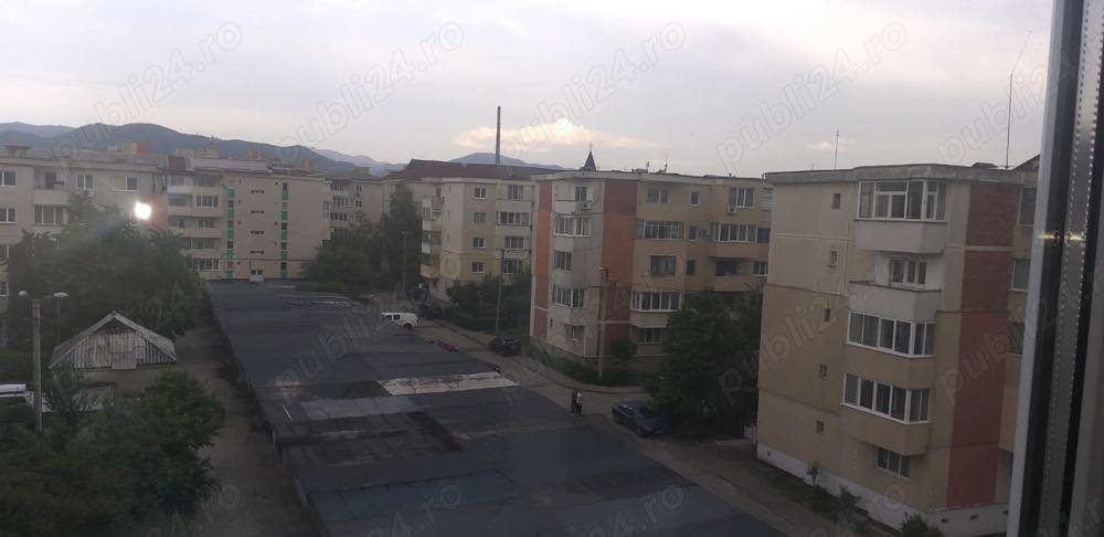 Vand -  inchiriez apartament 3 camere BAIA MARE