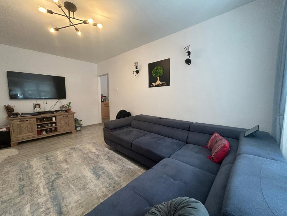 Apartament 3 camere, decomandat, 65mp, parter, zona Girocului