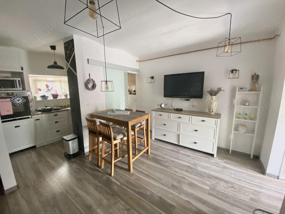 Garsoniera-Zona Lujerului 