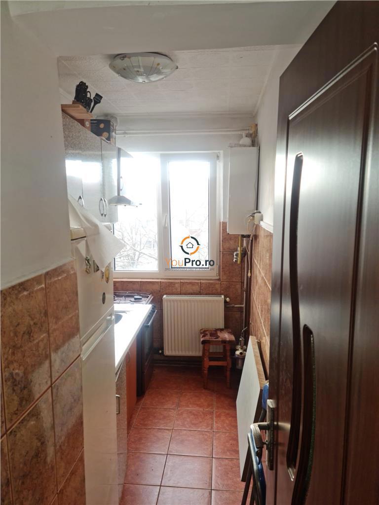 Apartament 1 camera etaj 4 zona Sagului