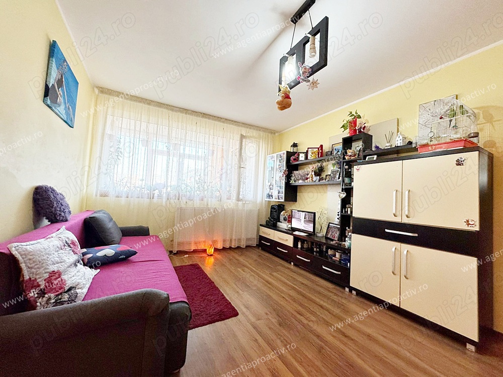 Apartament cu 2 camere, etajul 3, Tiglina 2.